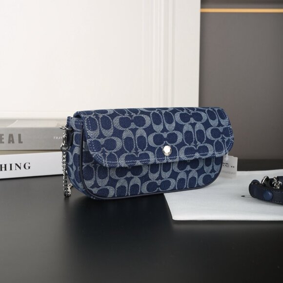 COACH Brook 24 Chantilly Mahjong Bag Underarm Bag Baguette Bag Chain Bag Handhel